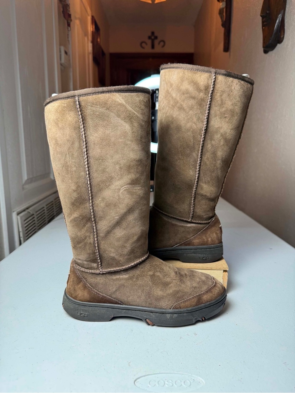 UGG AUSTRALIA WOMEN ULTIMATE BOOTS DARK BROWN SHEEPSKIN SZ 7W